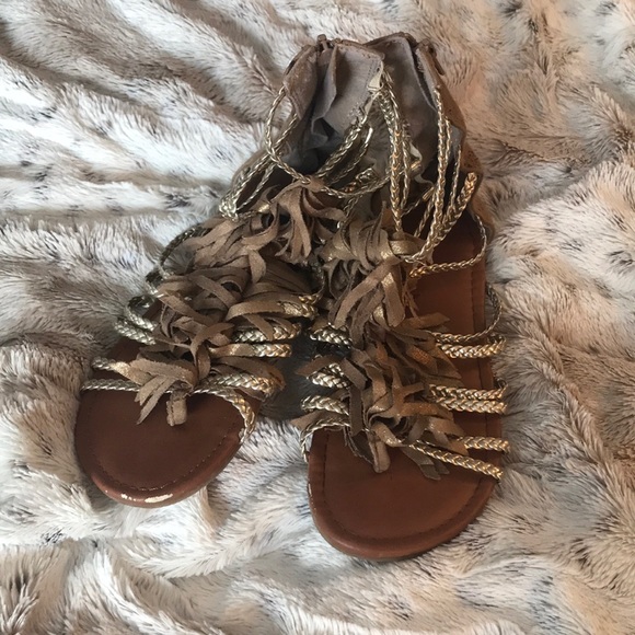 Justice fringe sandal 3 gladiator gold braid strap - Picture 1 of 5
